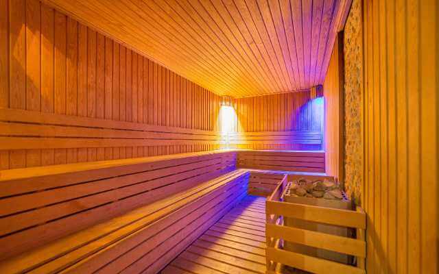 08_Sauna_More_QIGONG_Cchi-Kung_Monika Sindlerova_Energie